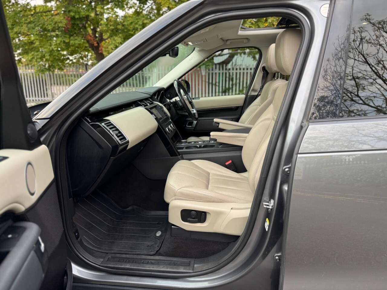 2017 LAND ROVER DISCOVERY 2017 LAND ROVER DISCOVERY