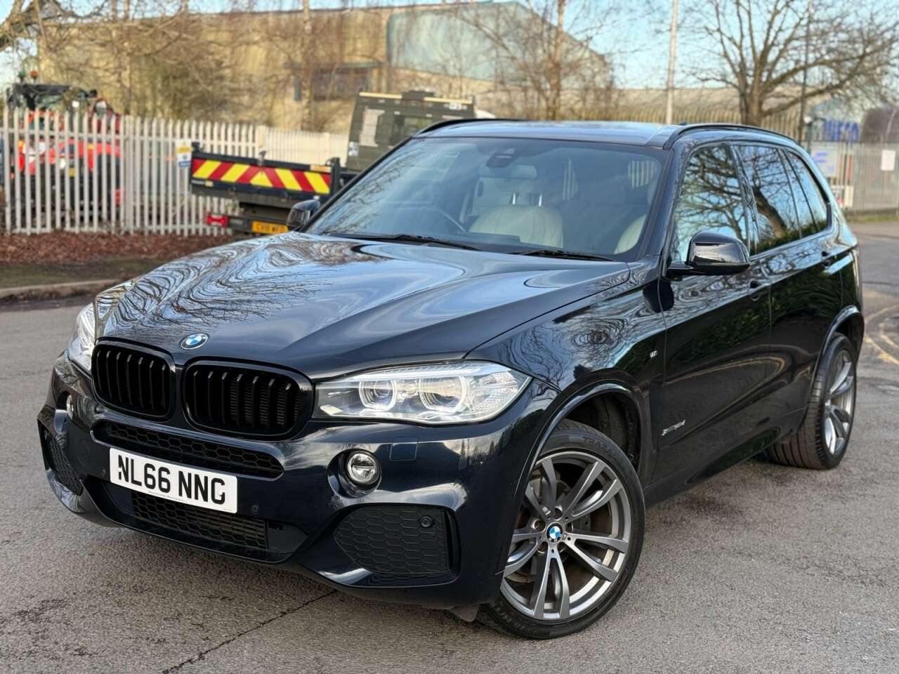 A 2016 BMW X5 3.0 30d M Sport SUV 5dr Diesel Auto xDrive Euro 6 (s/s) (258 ps) ULEZ+STUNN A 2016 BMW X5 3.0 30d M Sport SUV 5dr Diesel Auto xDrive Euro 6 (s/s) (258 ps) ULEZ+STUNN