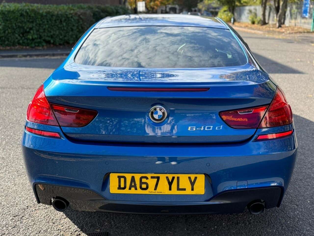 A 2017 BMW 6 SERIES 3.0 640d M Sport Coupe 2dr Diesel Auto Euro 6 (s/s) (313 ps) A 2017 BMW 6 SERIES 3.0 640d M Sport Coupe 2dr Diesel Auto Euro 6 (s/s) (313 ps)