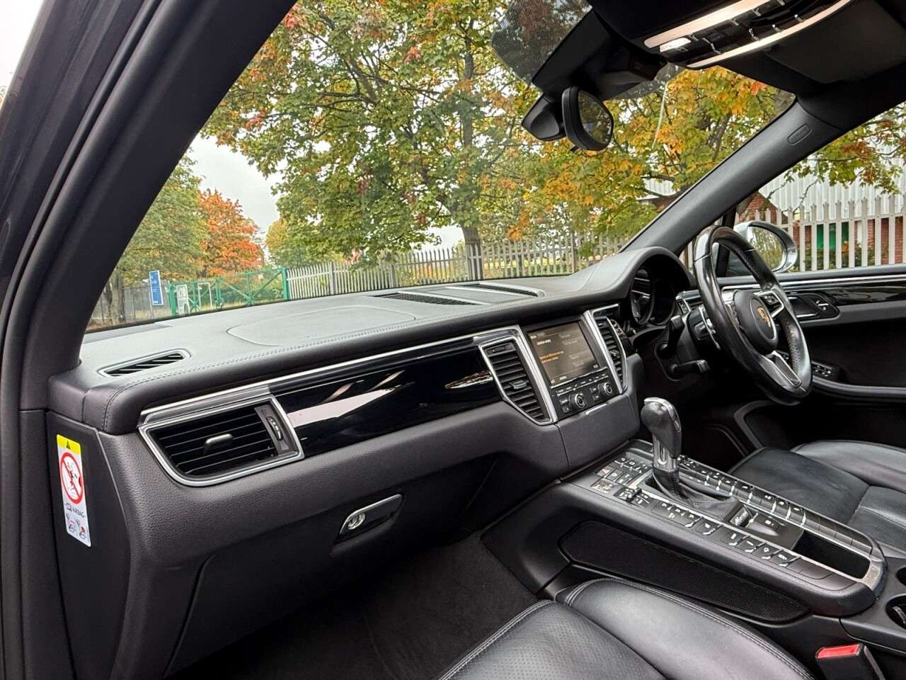 2015 PORSCHE MACAN 2015 PORSCHE MACAN