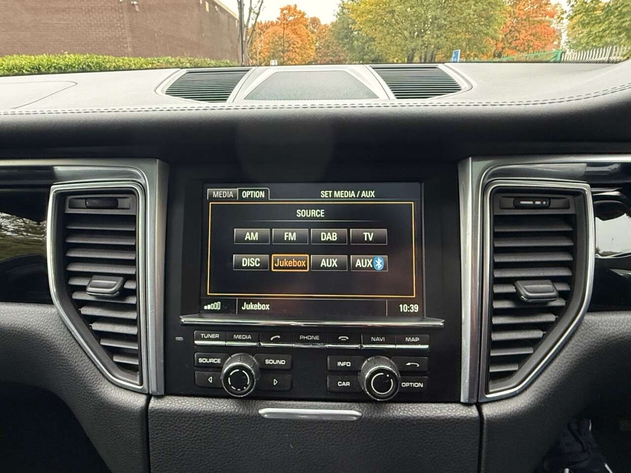 2015 PORSCHE MACAN 2015 PORSCHE MACAN