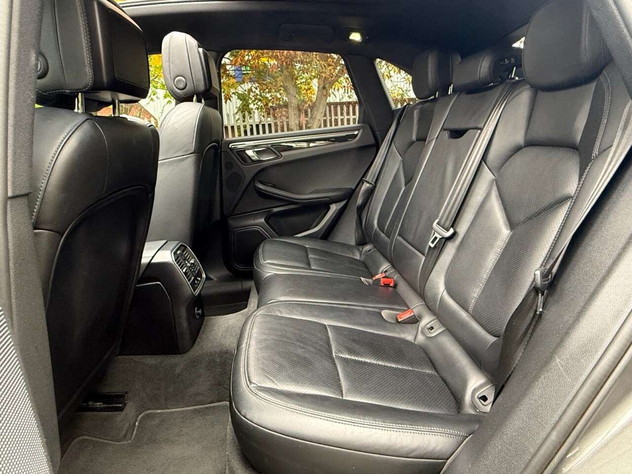 2015 PORSCHE MACAN 2015 PORSCHE MACAN