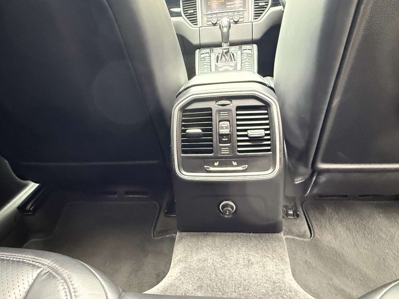 2015 PORSCHE MACAN 2015 PORSCHE MACAN