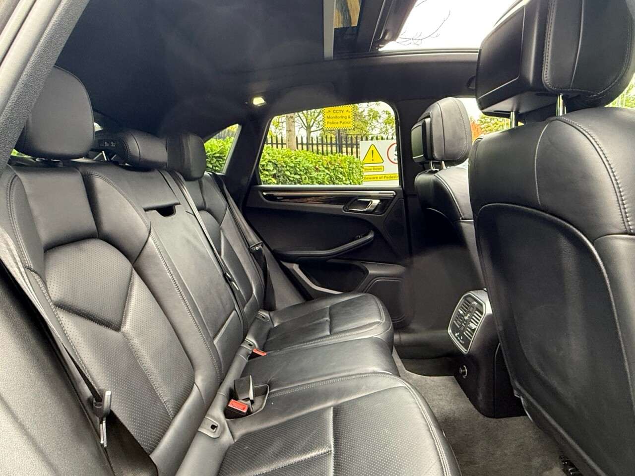 2015 PORSCHE MACAN 2015 PORSCHE MACAN