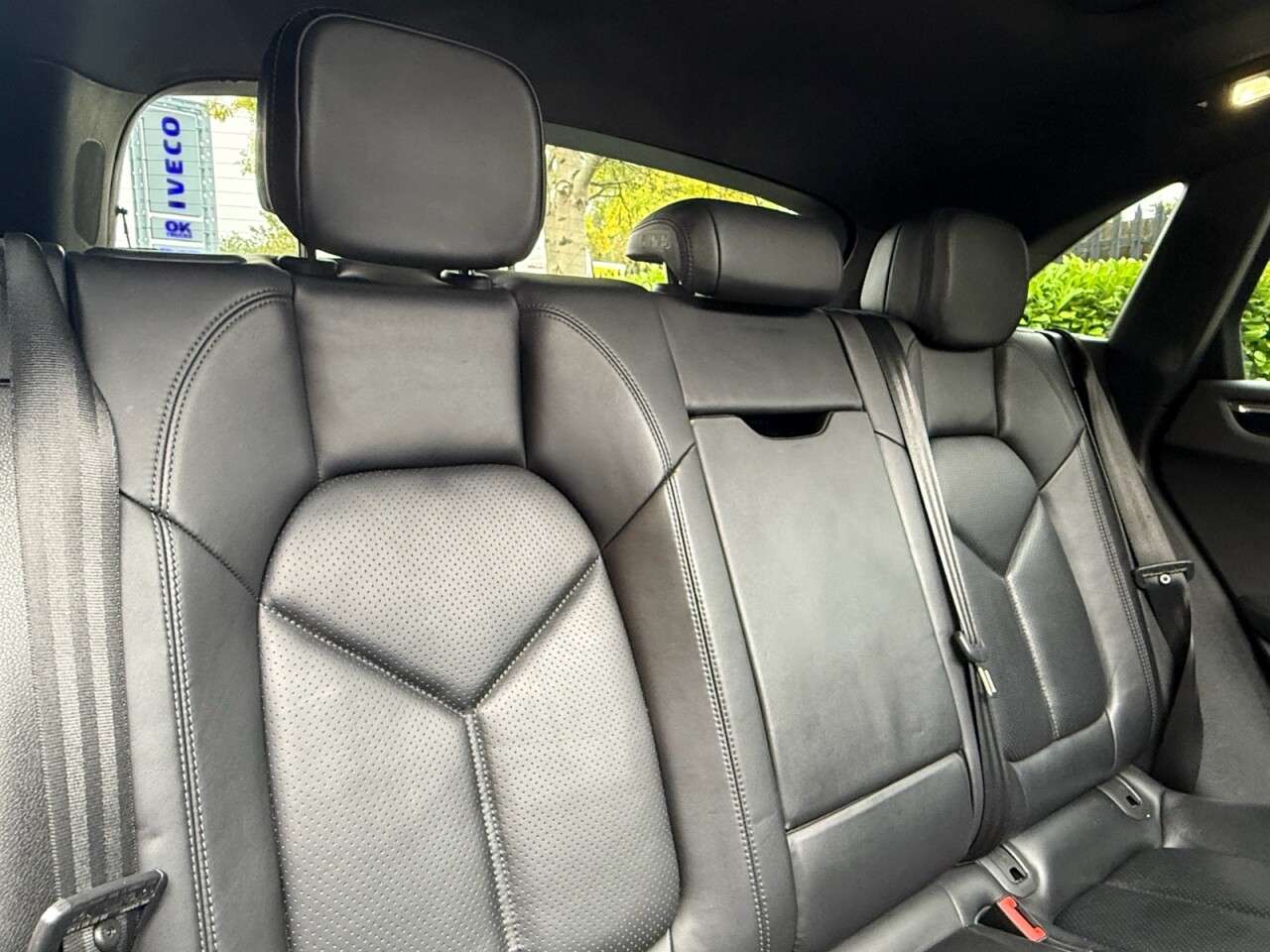 2015 PORSCHE MACAN 2015 PORSCHE MACAN