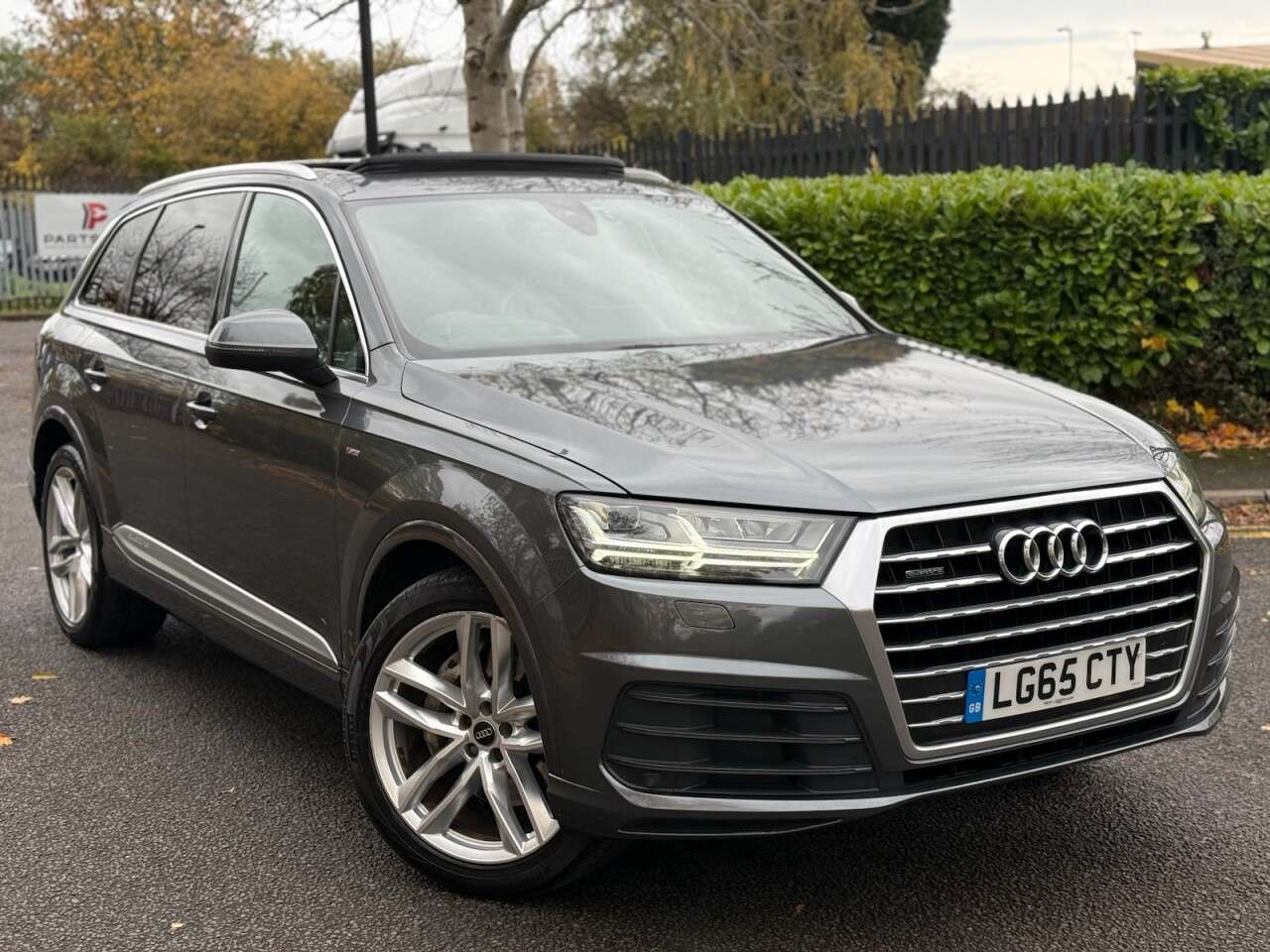 2015 AUDI Q7 2015 AUDI Q7