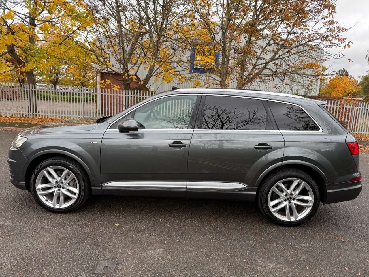 2015 AUDI Q7 2015 AUDI Q7