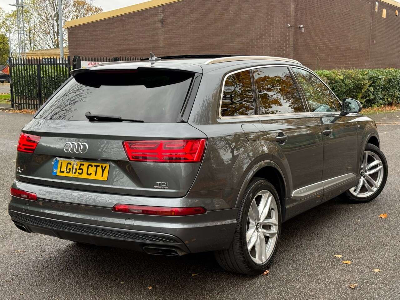 2015 AUDI Q7 2015 AUDI Q7
