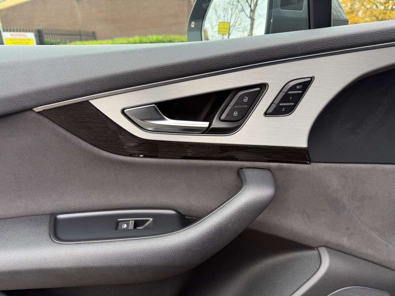 2015 AUDI Q7 2015 AUDI Q7