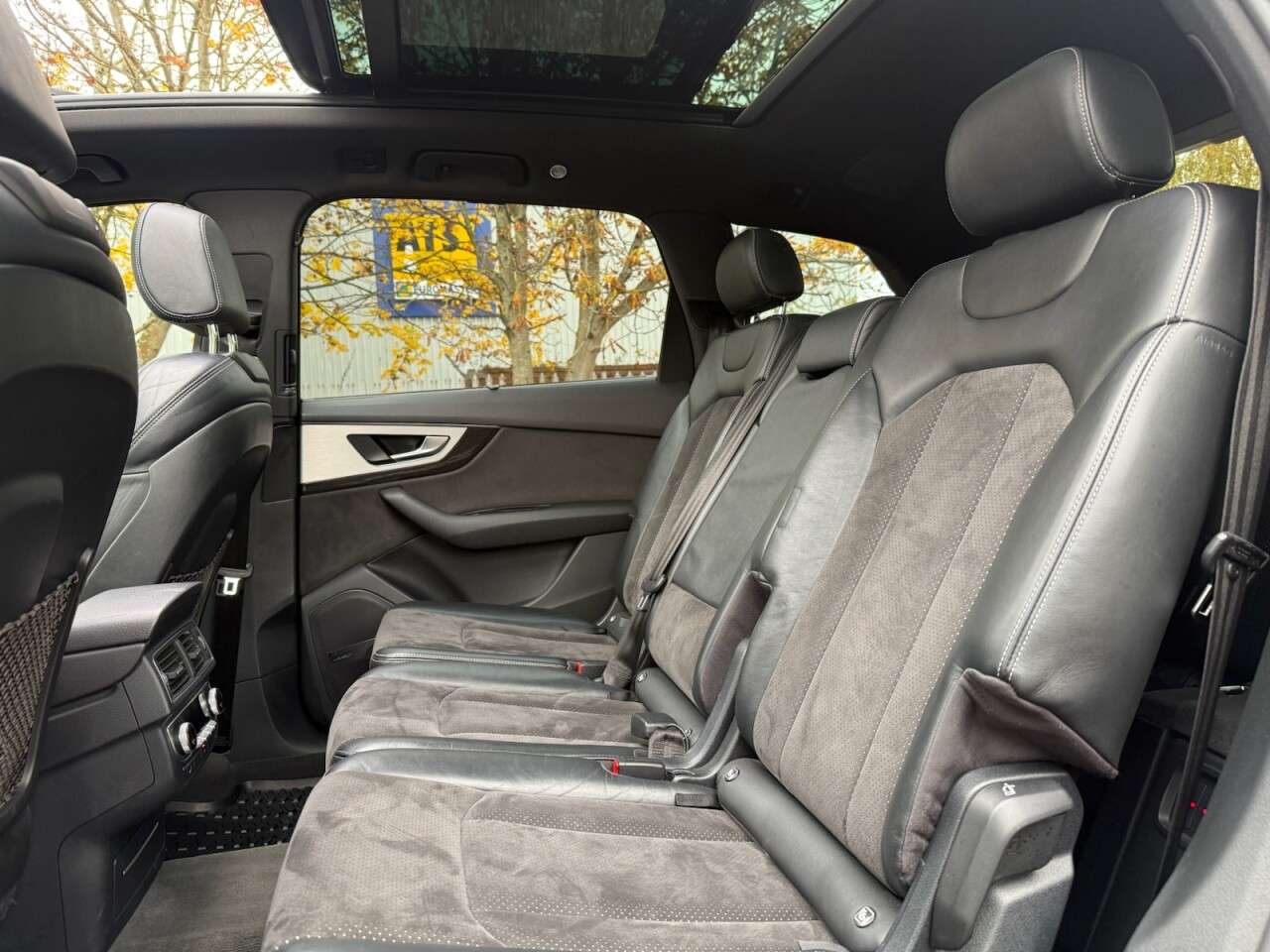 2015 AUDI Q7 2015 AUDI Q7