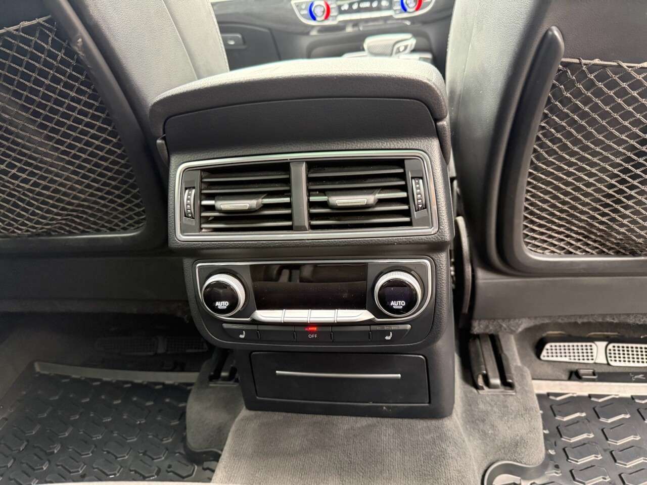 2015 AUDI Q7 2015 AUDI Q7