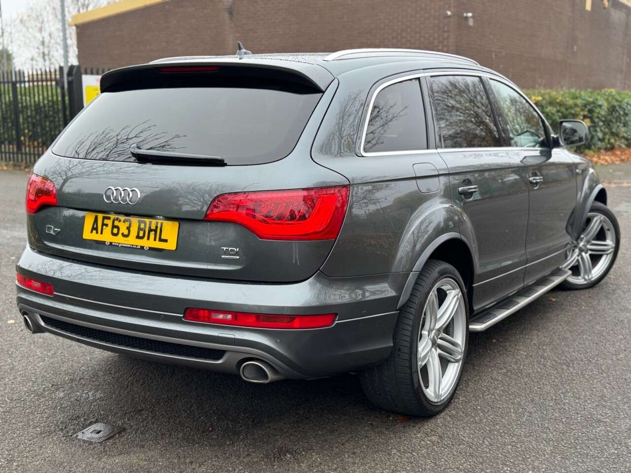 2013 AUDI Q7 2013 AUDI Q7