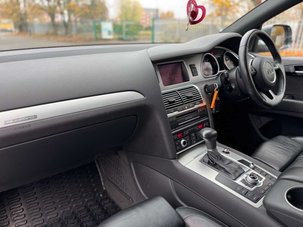 2013 AUDI Q7 2013 AUDI Q7