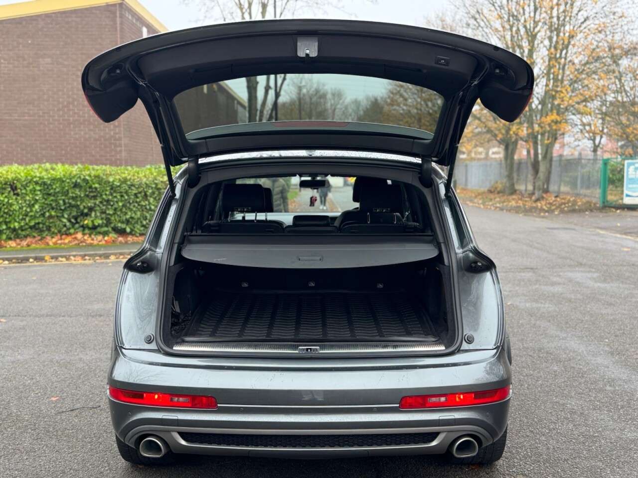 2013 AUDI Q7 2013 AUDI Q7