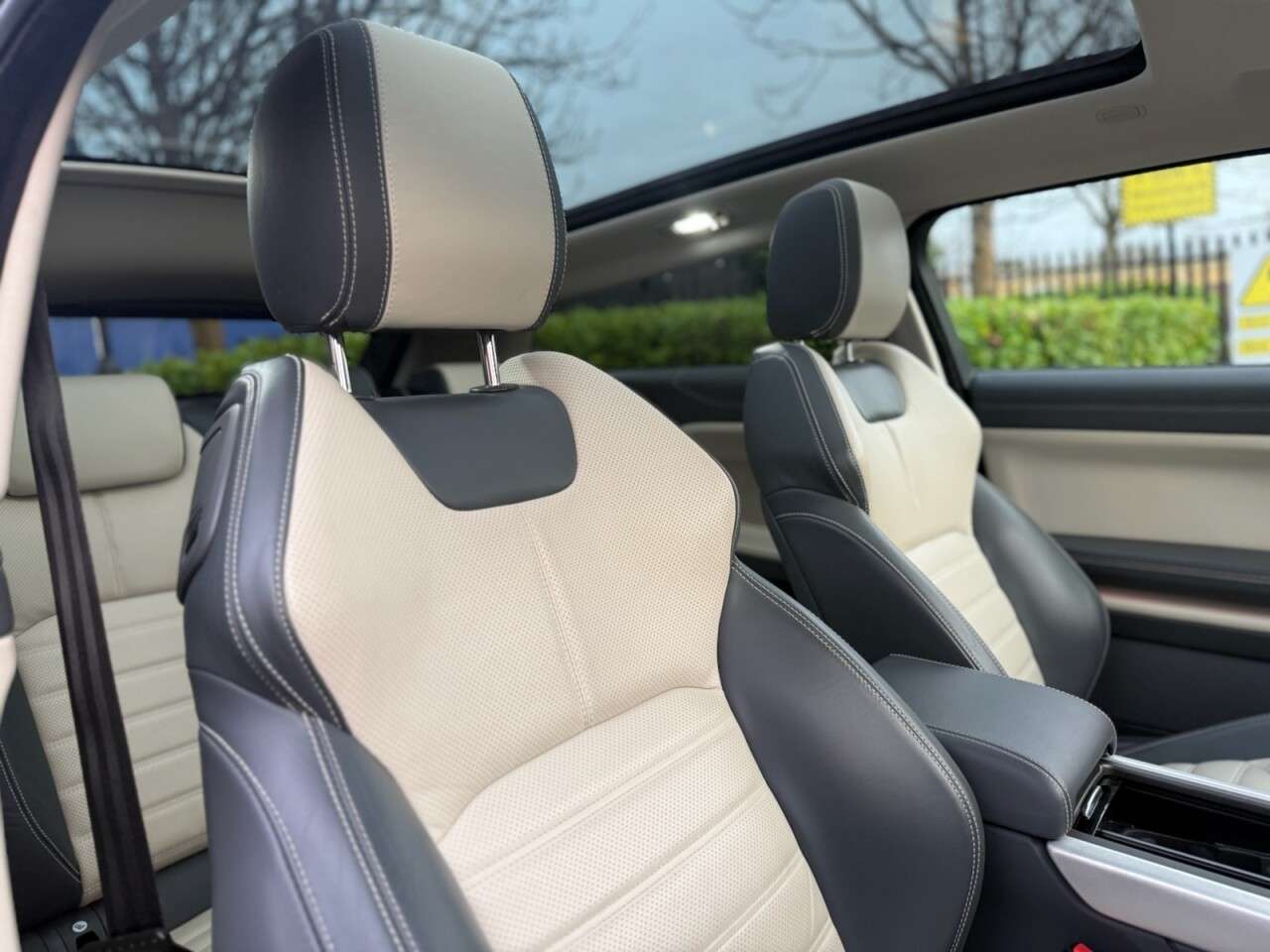 2018 LAND ROVER RANGE ROVER EVOQUE 2018 LAND ROVER RANGE ROVER EVOQUE