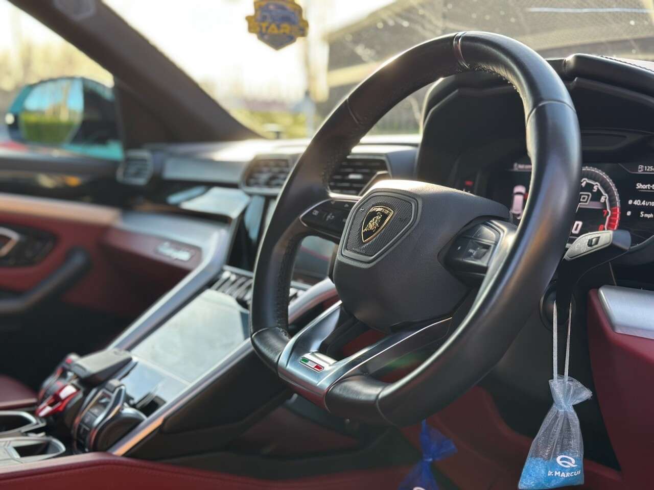 2020 LAMBORGHINI URUS 2020 LAMBORGHINI URUS