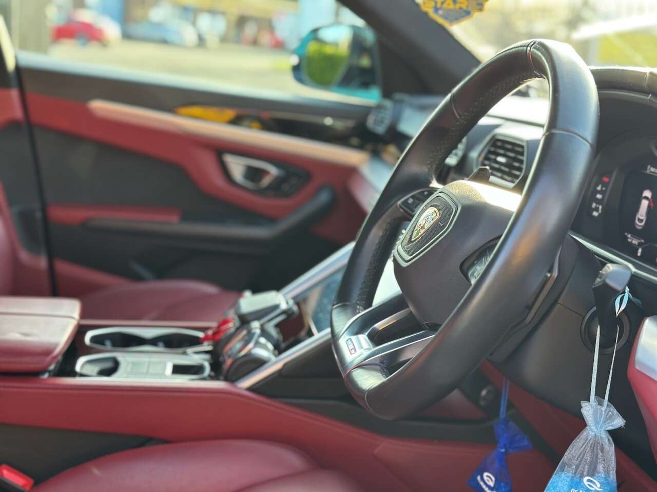 2020 LAMBORGHINI URUS 2020 LAMBORGHINI URUS