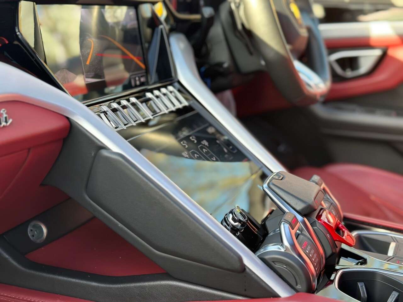 2020 LAMBORGHINI URUS 2020 LAMBORGHINI URUS