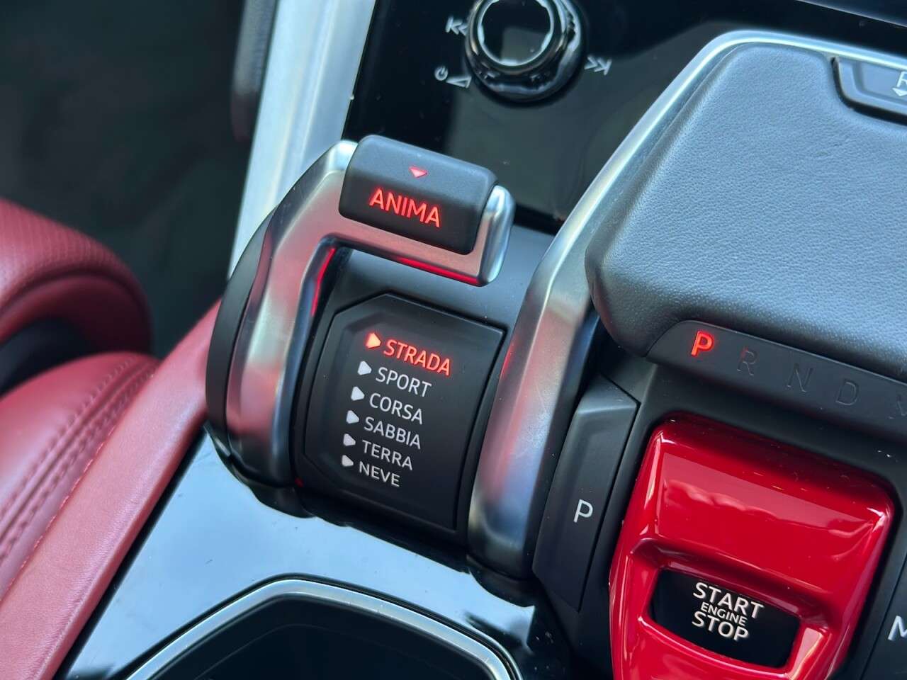 2020 LAMBORGHINI URUS 2020 LAMBORGHINI URUS