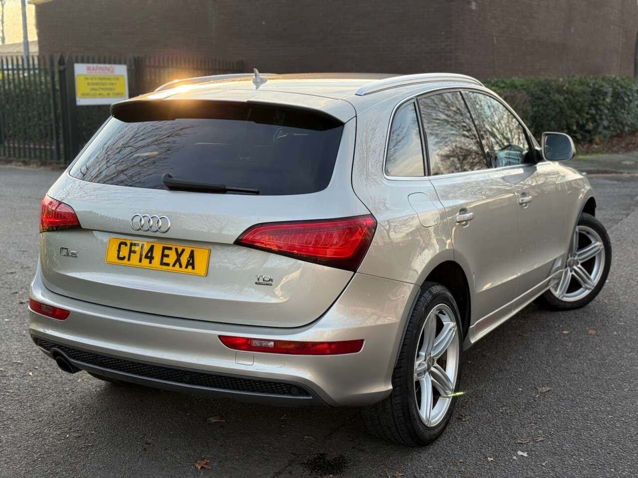 null AUDI Q5 null AUDI Q5