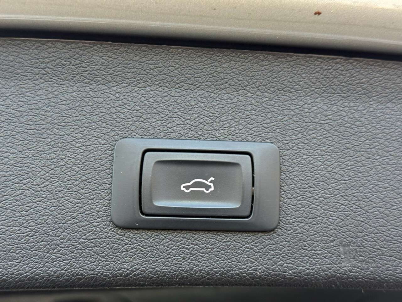 null AUDI Q5 null AUDI Q5