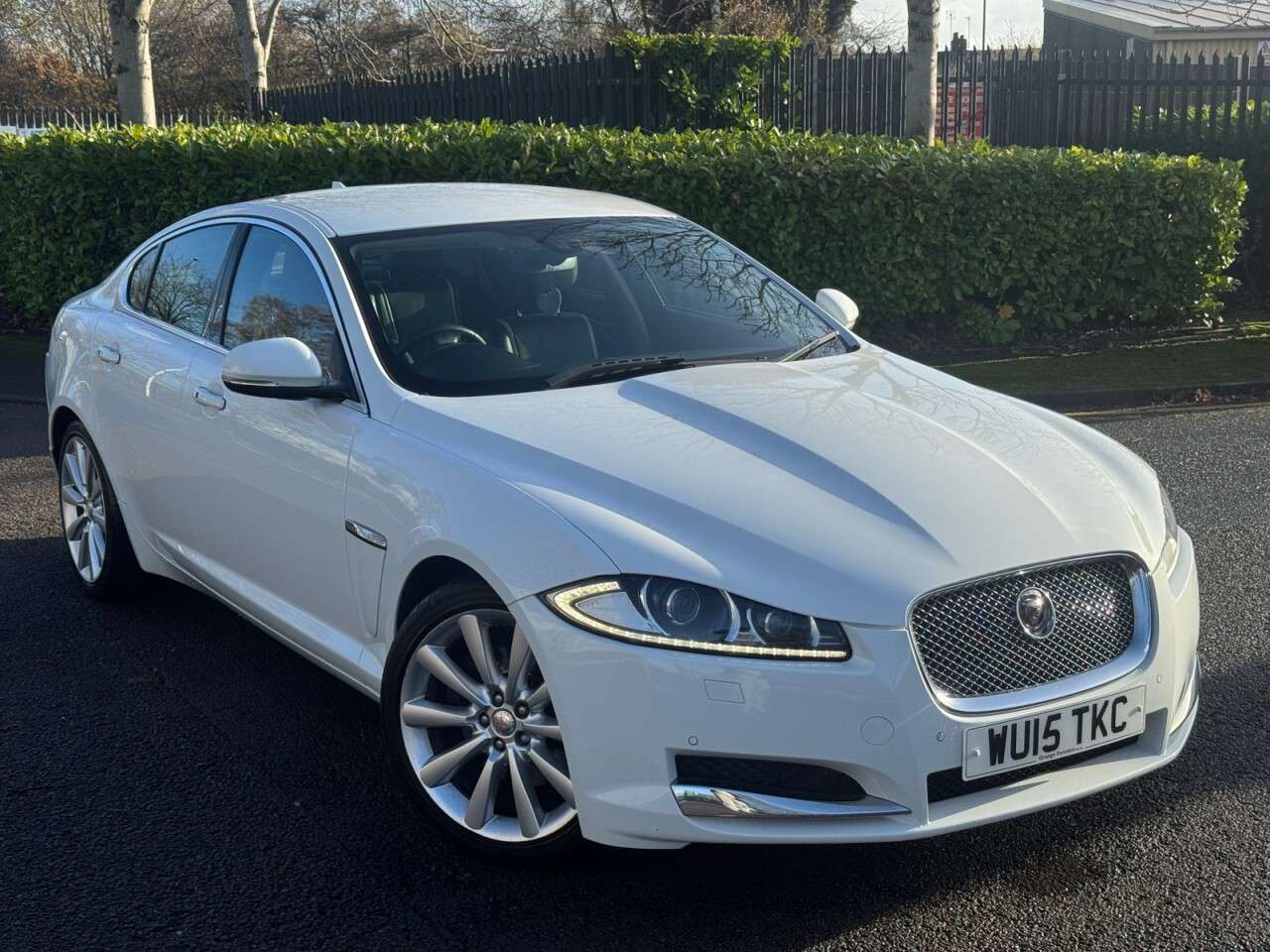 A null JAGUAR XF 2.2d Portfolio Saloon 4dr Diesel Auto Euro 5 (s/s) (200 ps) 1OFN+NAV+LTHR+H A null JAGUAR XF 2.2d Portfolio Saloon 4dr Diesel Auto Euro 5 (s/s) (200 ps) 1OFN+NAV+LTHR+H