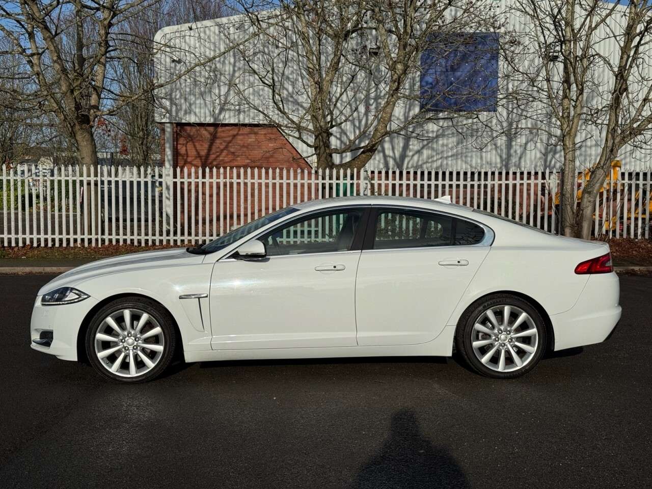 A null JAGUAR XF 2.2d Portfolio Saloon 4dr Diesel Auto Euro 5 (s/s) (200 ps) 1OFN+NAV+LTHR+H A null JAGUAR XF 2.2d Portfolio Saloon 4dr Diesel Auto Euro 5 (s/s) (200 ps) 1OFN+NAV+LTHR+H