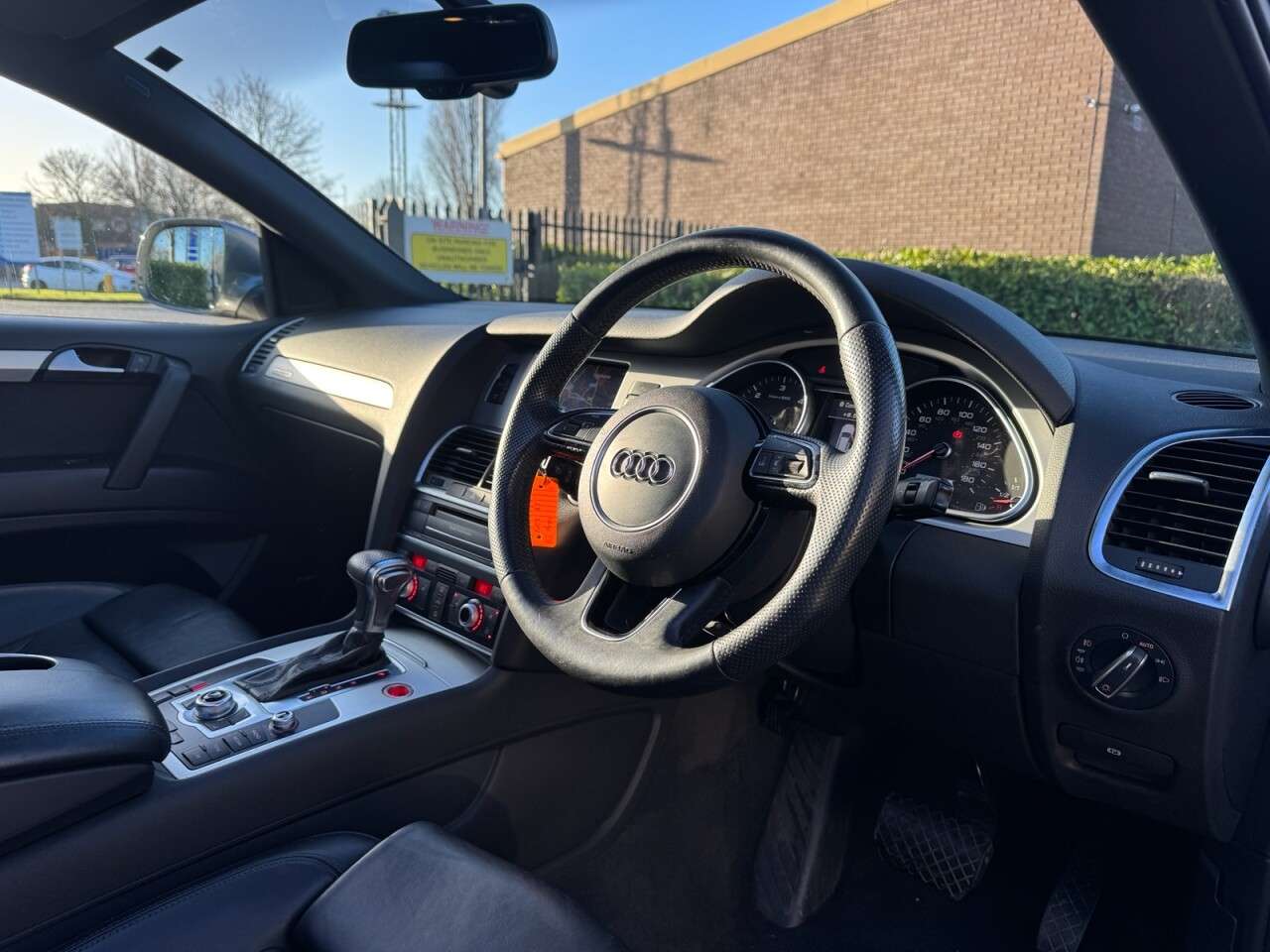 2013 AUDI Q7 2013 AUDI Q7