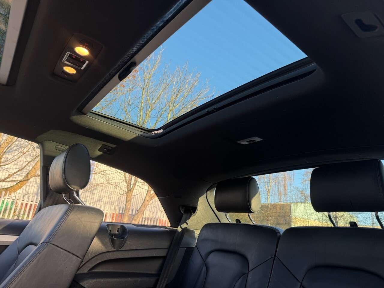 2013 AUDI Q7 2013 AUDI Q7