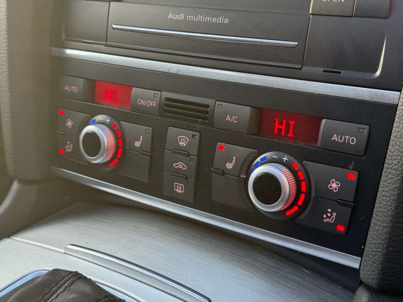 2013 AUDI Q7 2013 AUDI Q7