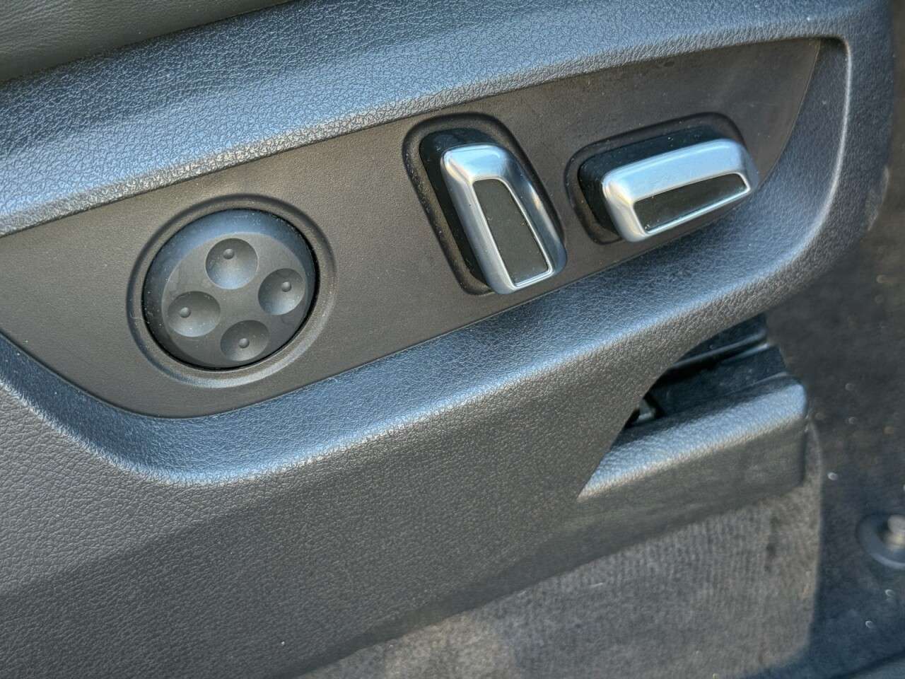 2013 AUDI Q7 2013 AUDI Q7