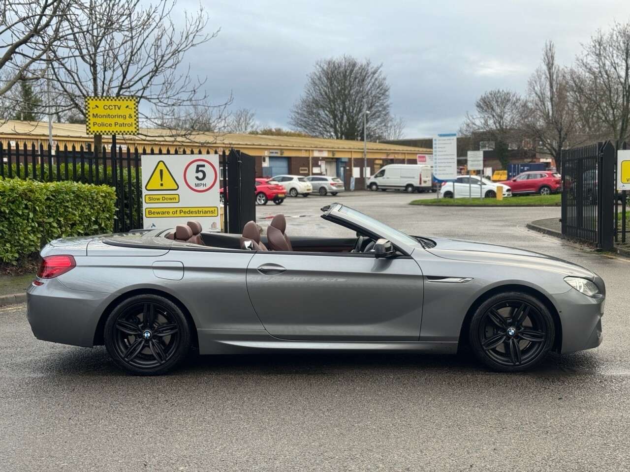 A 2012 BMW 6 SERIES 4.4 650i V8 M Sport Convertible 2dr Petrol Steptronic Euro 5 (407 ps) SH+NA A 2012 BMW 6 SERIES 4.4 650i V8 M Sport Convertible 2dr Petrol Steptronic Euro 5 (407 ps) SH+NA