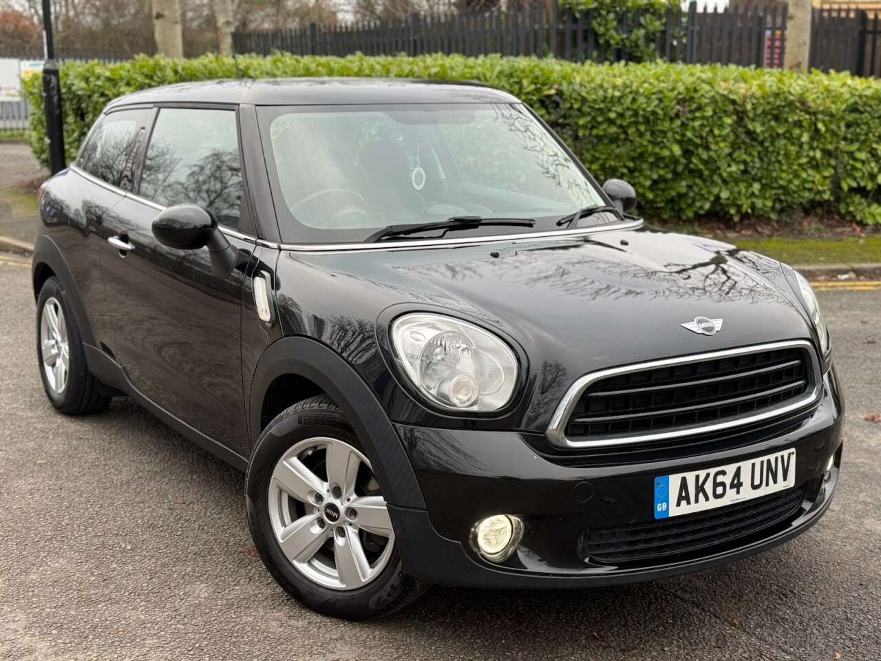 A 2014 MINI COOPER 1.6 Cooper D SUV 3dr Diesel Manual Euro 5 (s/s) (112 ps) A 2014 MINI COOPER 1.6 Cooper D SUV 3dr Diesel Manual Euro 5 (s/s) (112 ps)