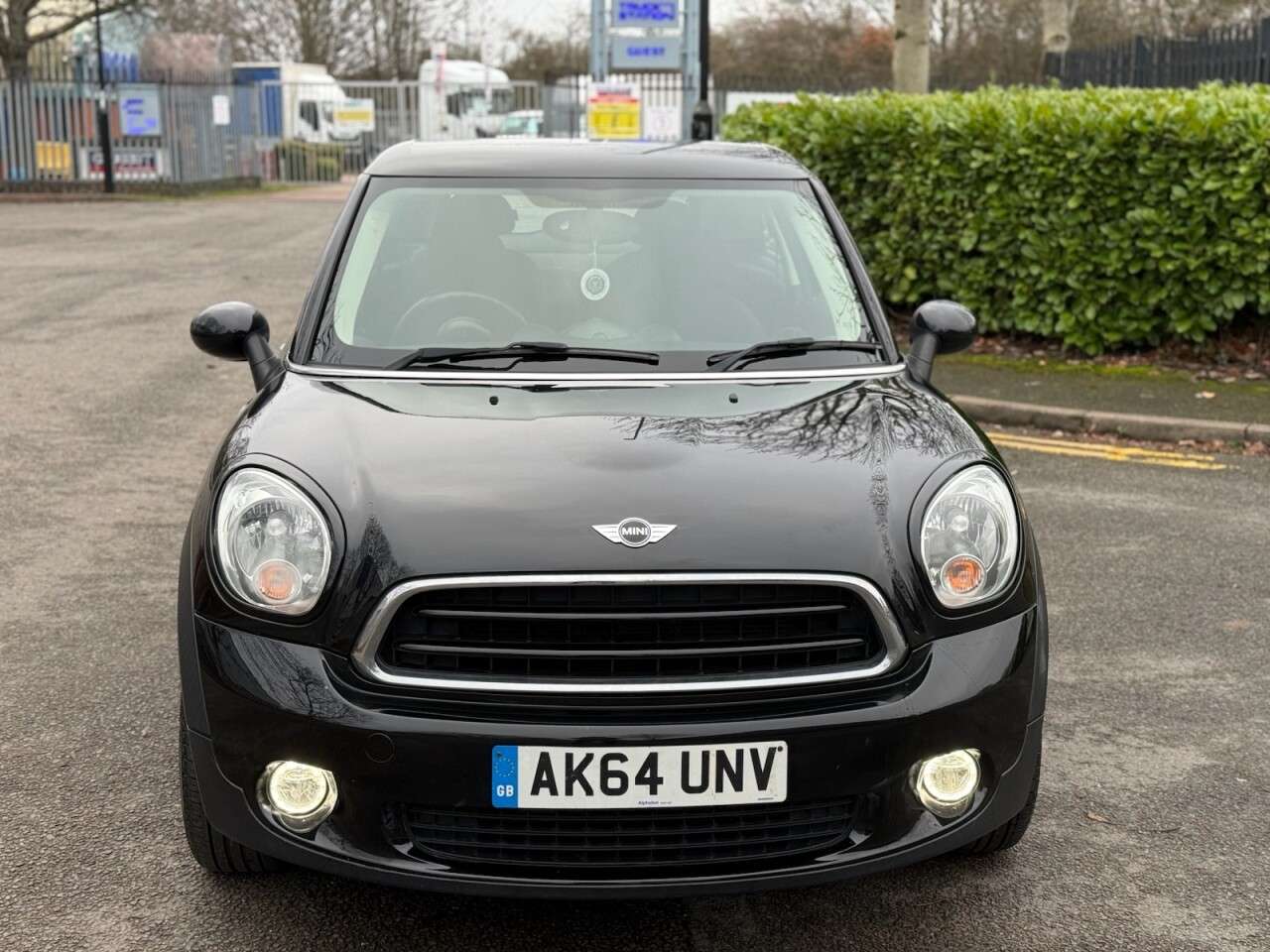 A 2014 MINI COOPER 1.6 Cooper D SUV 3dr Diesel Manual Euro 5 (s/s) (112 ps) A 2014 MINI COOPER 1.6 Cooper D SUV 3dr Diesel Manual Euro 5 (s/s) (112 ps)