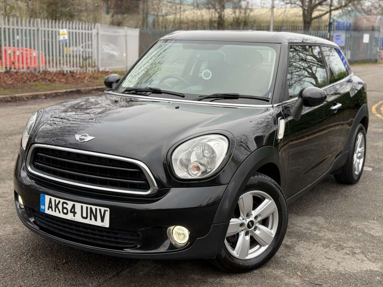 A 2014 MINI COOPER 1.6 Cooper D SUV 3dr Diesel Manual Euro 5 (s/s) (112 ps) A 2014 MINI COOPER 1.6 Cooper D SUV 3dr Diesel Manual Euro 5 (s/s) (112 ps)