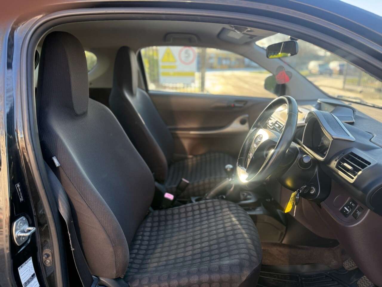 2009 TOYOTA IQ 2009 TOYOTA IQ