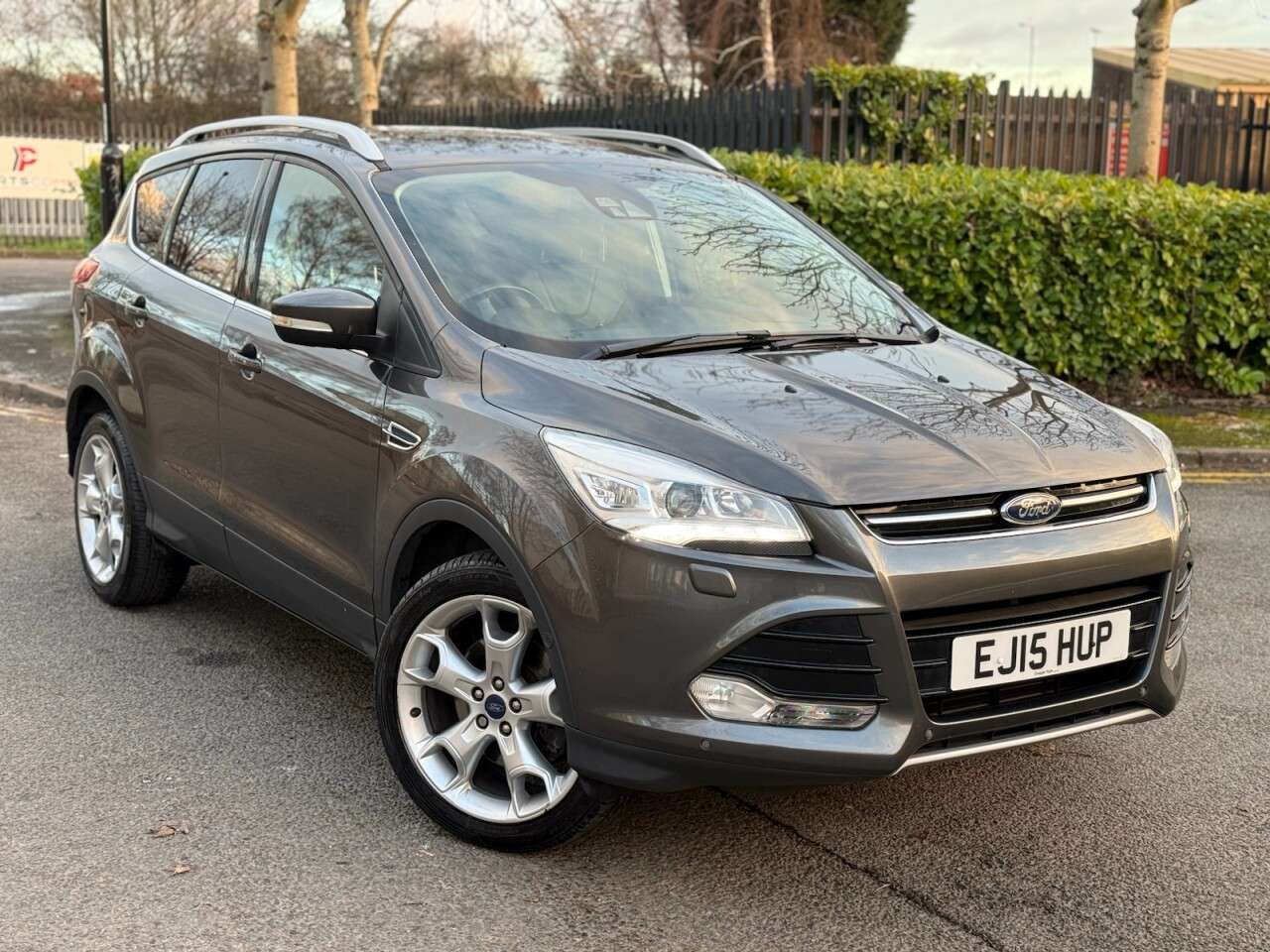 A 2015 FORD KUGA 2.0 TDCi Titanium X SUV 5dr Diesel Manual 2WD Euro 6 (s/s) (150 ps) FSH+2 F A 2015 FORD KUGA 2.0 TDCi Titanium X SUV 5dr Diesel Manual 2WD Euro 6 (s/s) (150 ps) FSH+2 F