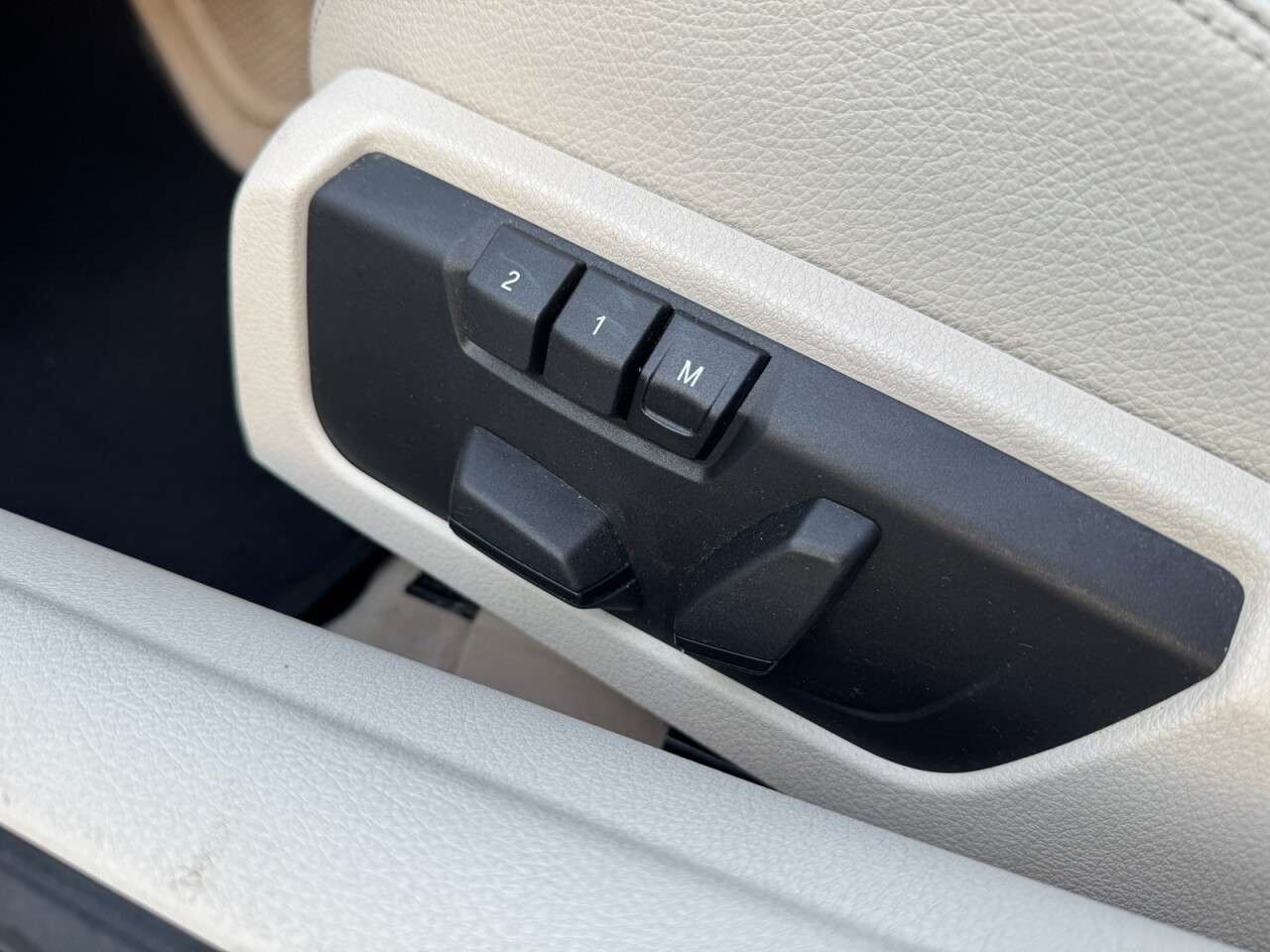 2013 BMW 6 SERIES 2013 BMW 6 SERIES