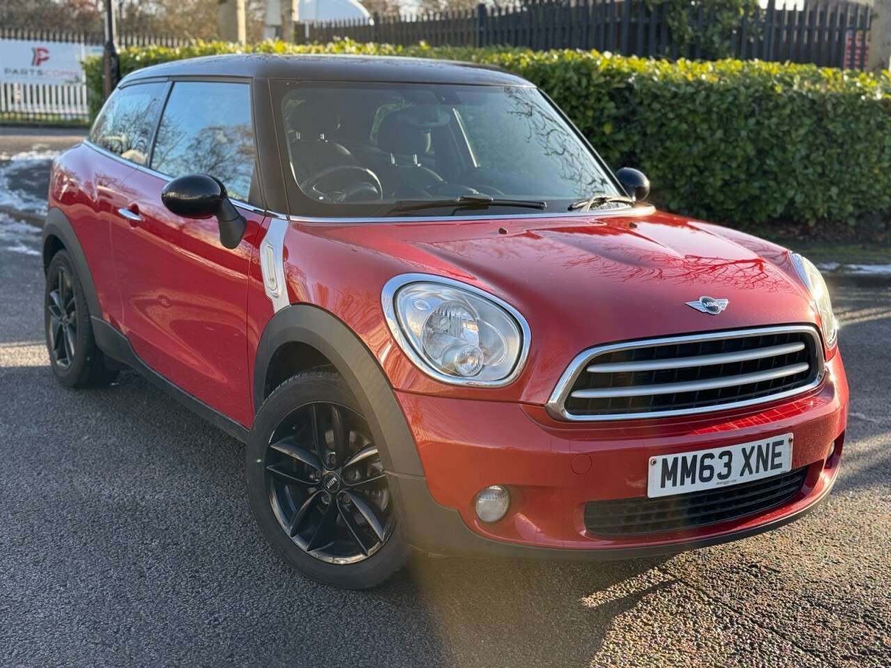 A 2014 MINI COOPER 1.6 Cooper D SUV 3dr Diesel Manual Euro 5 (s/s) (112 ps) STUNNIN+1FMO+2KEYS A 2014 MINI COOPER 1.6 Cooper D SUV 3dr Diesel Manual Euro 5 (s/s) (112 ps) STUNNIN+1FMO+2KEYS