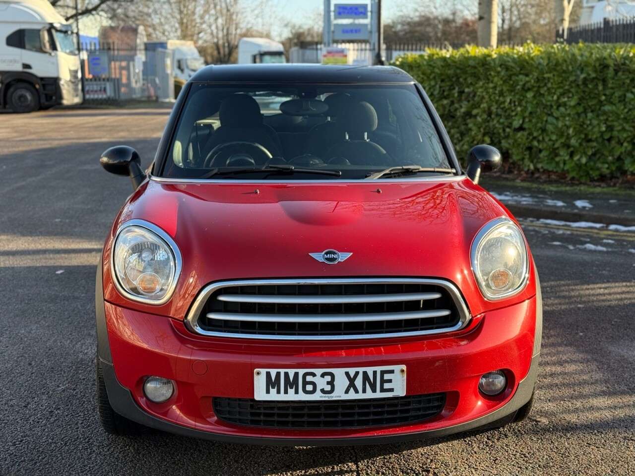 A 2014 MINI COOPER 1.6 Cooper D SUV 3dr Diesel Manual Euro 5 (s/s) (112 ps) STUNNIN+1FMO+2KEYS A 2014 MINI COOPER 1.6 Cooper D SUV 3dr Diesel Manual Euro 5 (s/s) (112 ps) STUNNIN+1FMO+2KEYS