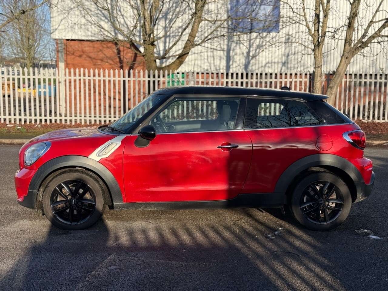 A 2014 MINI COOPER 1.6 Cooper D SUV 3dr Diesel Manual Euro 5 (s/s) (112 ps) STUNNIN+1FMO+2KEYS A 2014 MINI COOPER 1.6 Cooper D SUV 3dr Diesel Manual Euro 5 (s/s) (112 ps) STUNNIN+1FMO+2KEYS