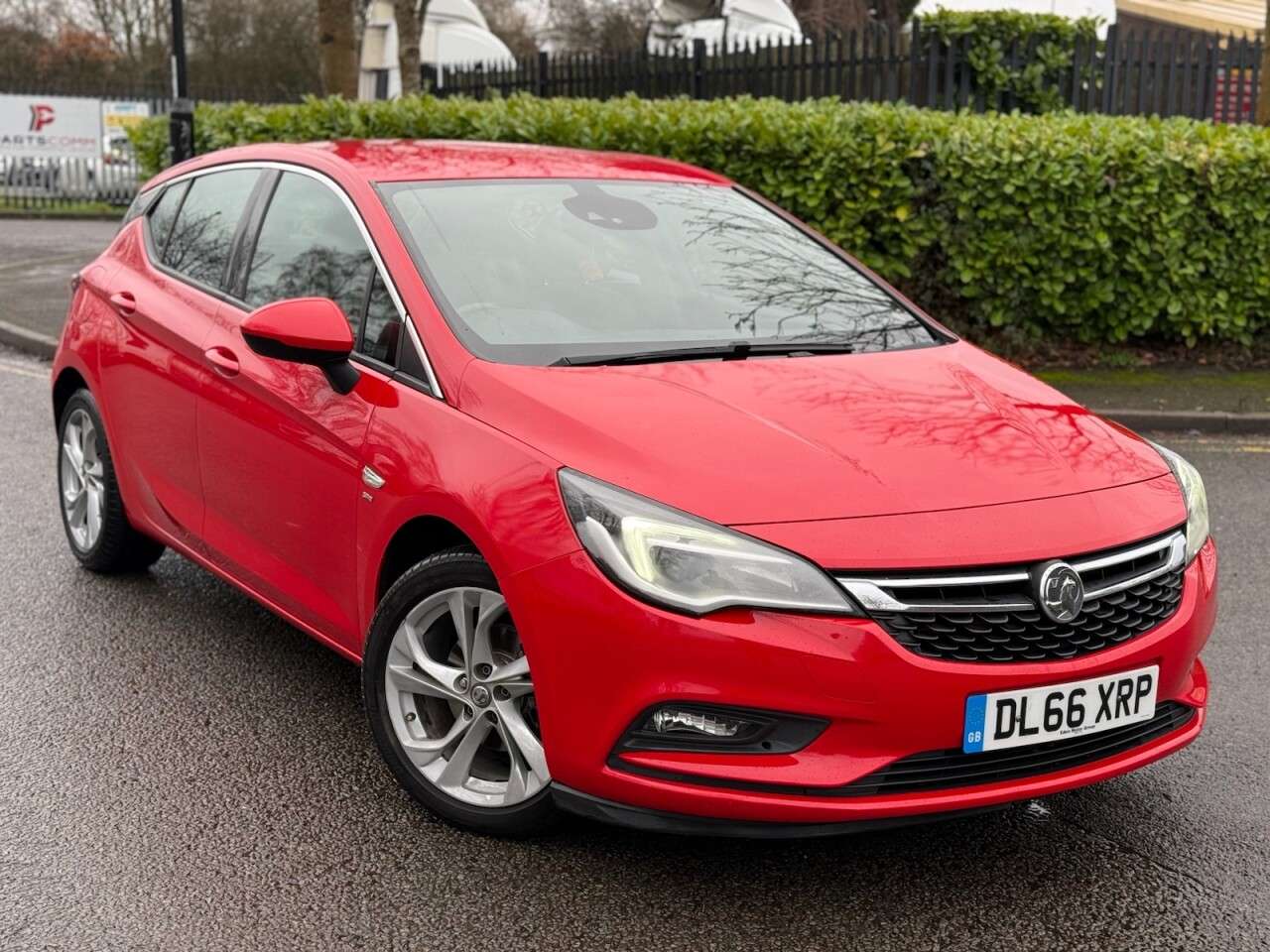 A 2016 VAUXHALL ASTRA 1.4i Turbo SRi Hatchback 5dr Petrol Manual Euro 6 (150 ps) ULEZ+SH+CC+6 SPE A 2016 VAUXHALL ASTRA 1.4i Turbo SRi Hatchback 5dr Petrol Manual Euro 6 (150 ps) ULEZ+SH+CC+6 SPE