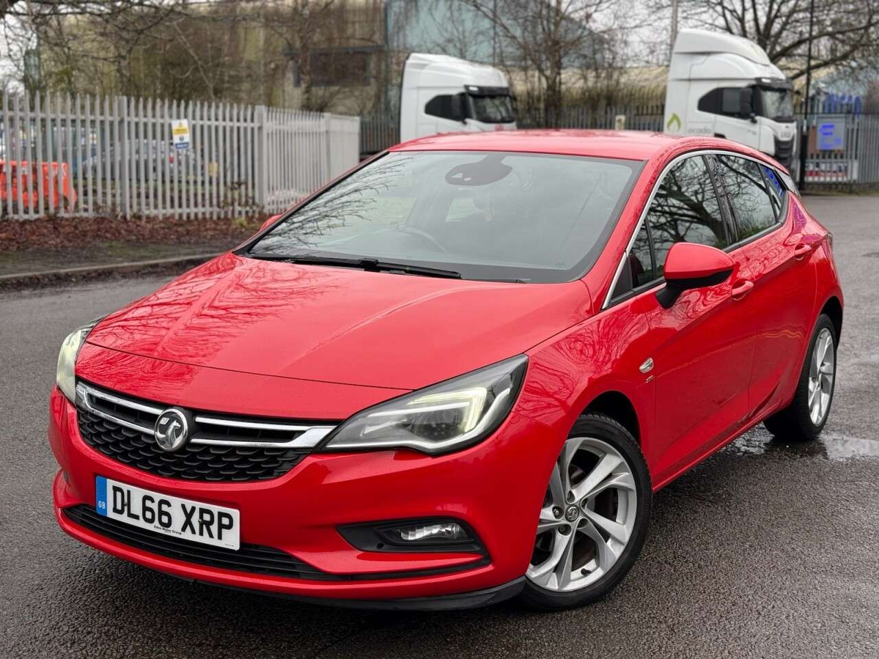 A 2016 VAUXHALL ASTRA 1.4i Turbo SRi Hatchback 5dr Petrol Manual Euro 6 (150 ps) ULEZ+SH+CC+6 SPE A 2016 VAUXHALL ASTRA 1.4i Turbo SRi Hatchback 5dr Petrol Manual Euro 6 (150 ps) ULEZ+SH+CC+6 SPE