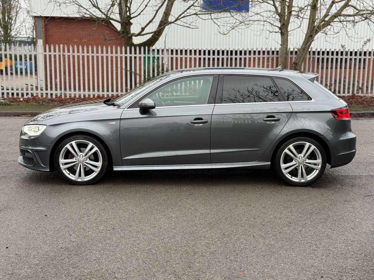 A 2016 AUDI A3 2.0 TDI S line Sportback 5dr Diesel S Tronic Euro 6 (s/s) (Nav) (150 ps) A 2016 AUDI A3 2.0 TDI S line Sportback 5dr Diesel S Tronic Euro 6 (s/s) (Nav) (150 ps)
