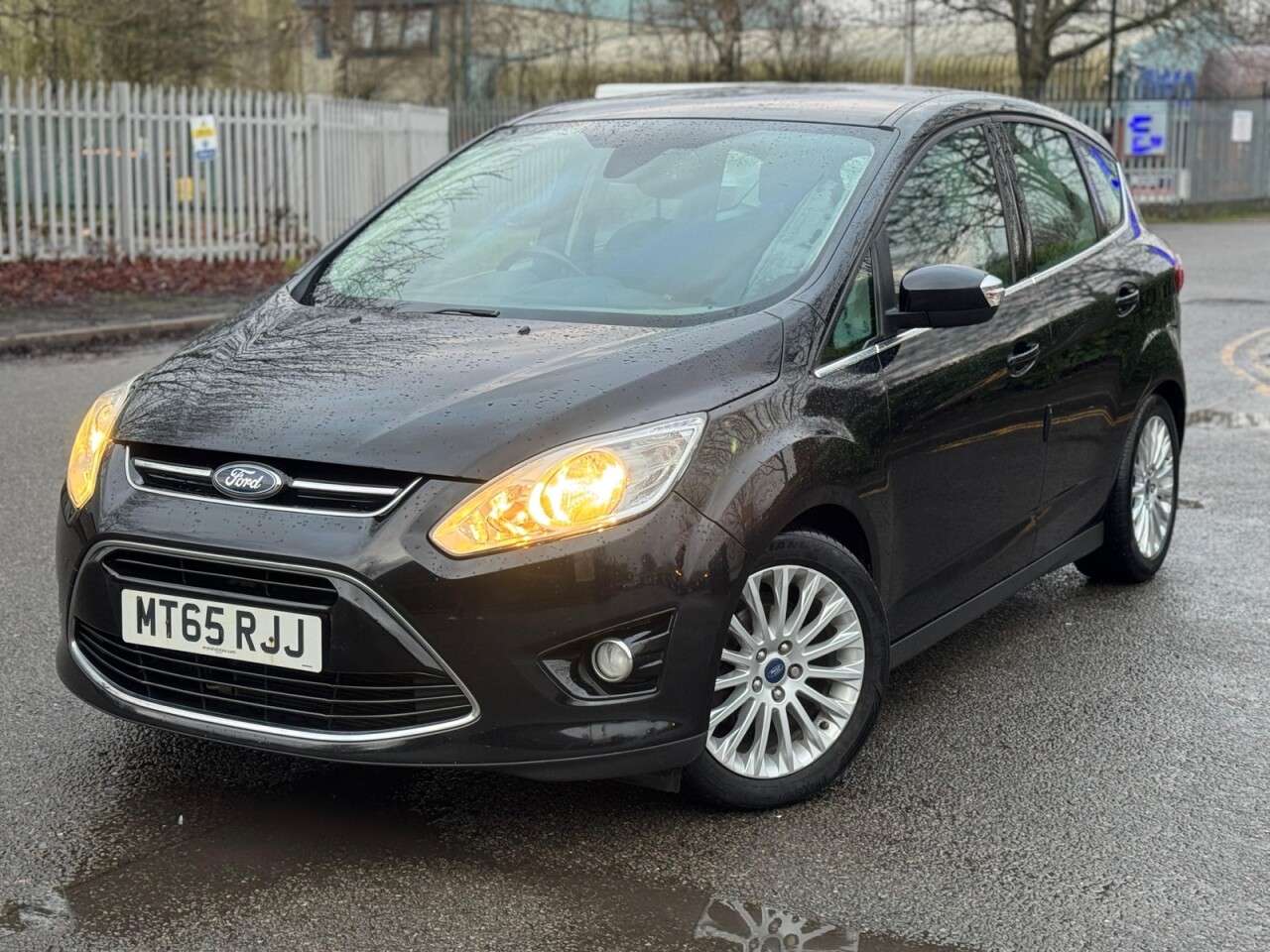 A 2015 FORD C-MAX 1.6 TDCi Titanium MPV 5dr Diesel Manual Euro 5 (115 ps) ULEZ+LOW MILES+SH+D A 2015 FORD C-MAX 1.6 TDCi Titanium MPV 5dr Diesel Manual Euro 5 (115 ps) ULEZ+LOW MILES+SH+D