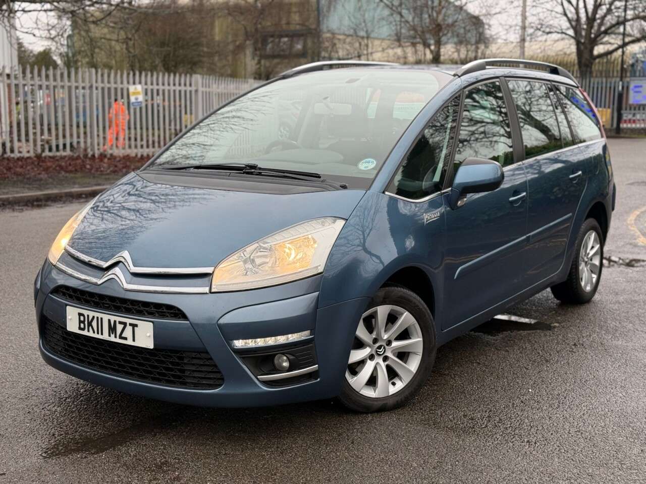A 2011 CITROEN GRAND C4 PICASSO 1.6 HDi VTR+ MPV 5dr Diesel Manual Euro 5 (110 ps) MPV A 2011 CITROEN GRAND C4 PICASSO 1.6 HDi VTR+ MPV 5dr Diesel Manual Euro 5 (110 ps) MPV