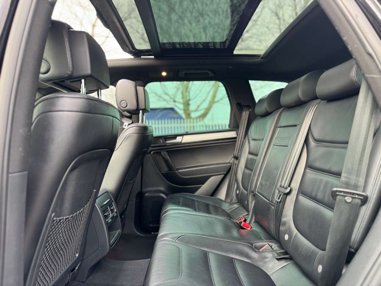 2011 VOLKSWAGEN TOUAREG 2011 VOLKSWAGEN TOUAREG