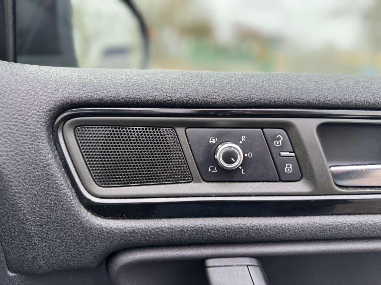 2011 VOLKSWAGEN TOUAREG 2011 VOLKSWAGEN TOUAREG