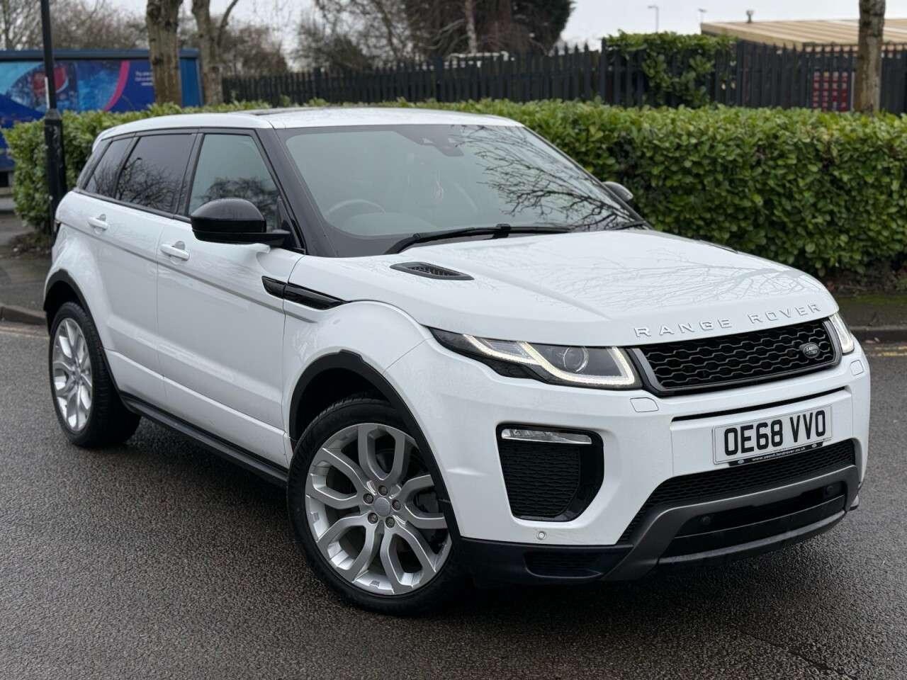 A 2018 LAND ROVER RANGE ROVER EVOQUE 2.0 TD4 HSE Dynamic SUV 5dr Diesel Auto 4WD Euro 6 (s/s) (180 ps) ULEZ+PANR A 2018 LAND ROVER RANGE ROVER EVOQUE 2.0 TD4 HSE Dynamic SUV 5dr Diesel Auto 4WD Euro 6 (s/s) (180 ps) ULEZ+PANR