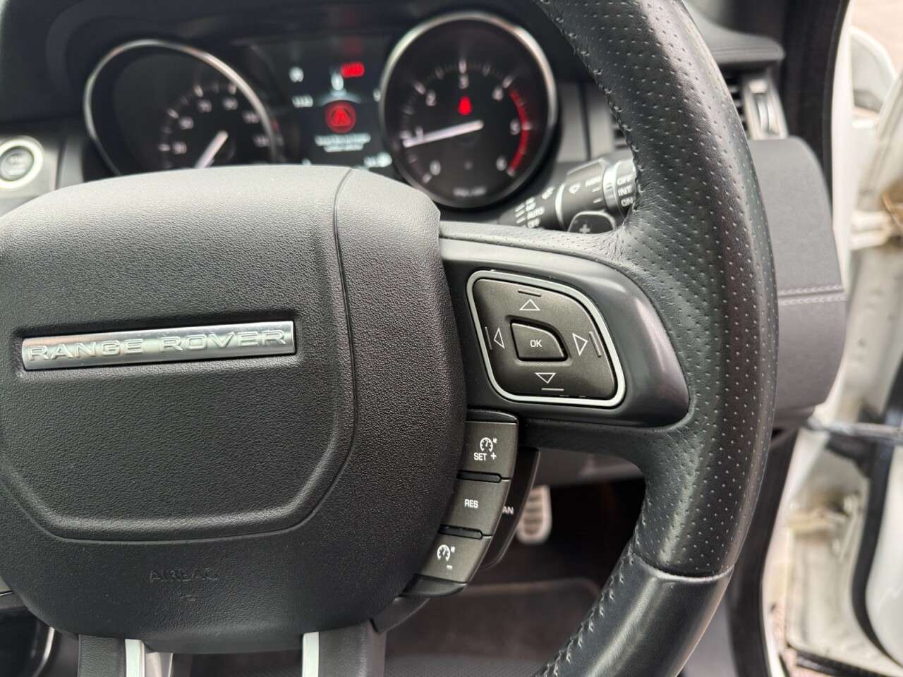 2018 LAND ROVER RANGE ROVER EVOQUE 2018 LAND ROVER RANGE ROVER EVOQUE